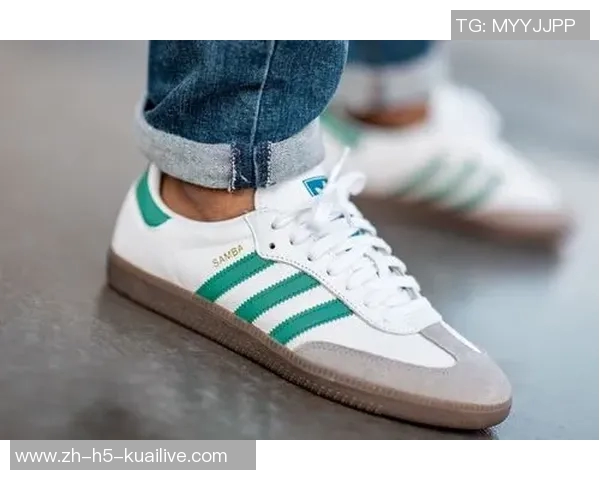 足球鞋日常穿着的舒适性与搭配技巧探讨